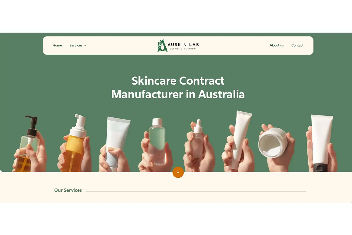 Screenshot of Auskin Lab official website showing ISO 22716 GMP-certified skincare contract manufacturing, custom skincare formulation and organic product development in Australia