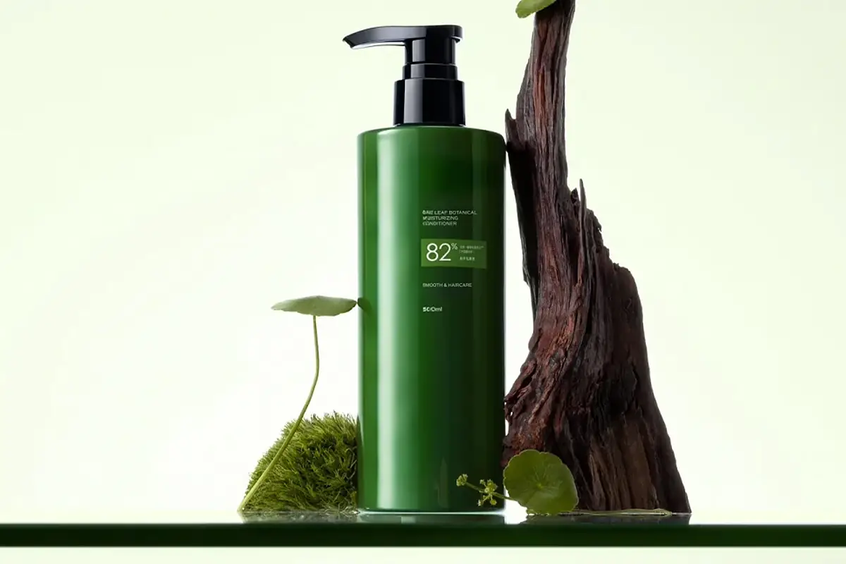 Green botanical hair care bottle for private label shampoo conditioner and plant-based hair care formulas